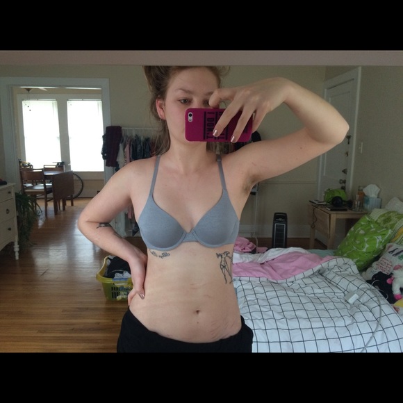 Victoria's Secret "Uplift Semi Demi" 32A Bra - Picture 6 of 8